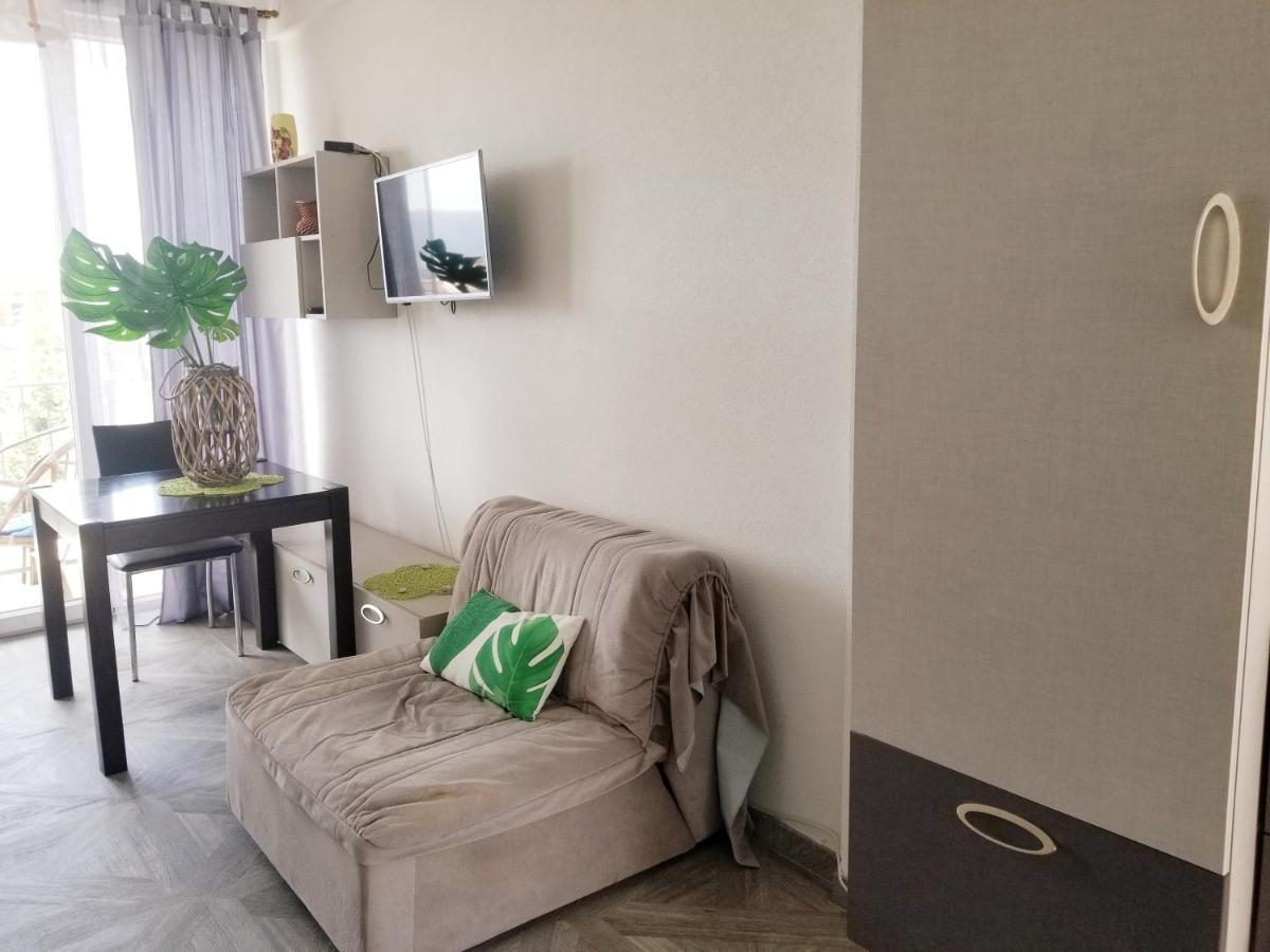 Aparthotel Monterria بار المظهر الخارجي الصورة