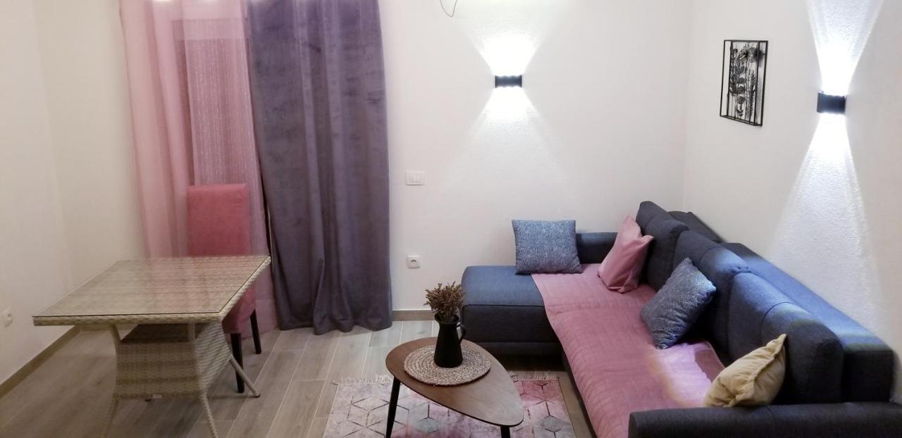Aparthotel Monterria بار المظهر الخارجي الصورة