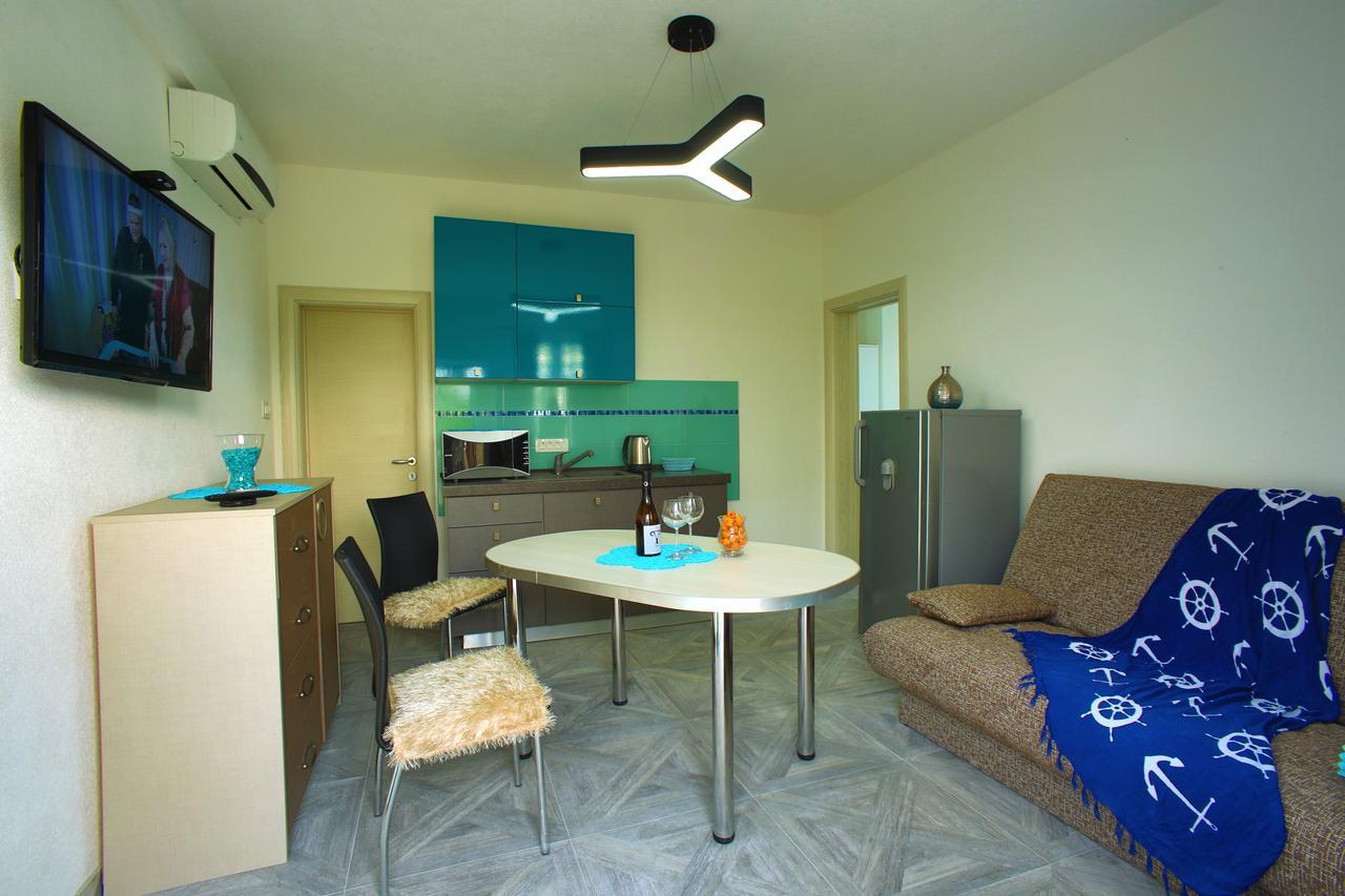 Aparthotel Monterria بار المظهر الخارجي الصورة
